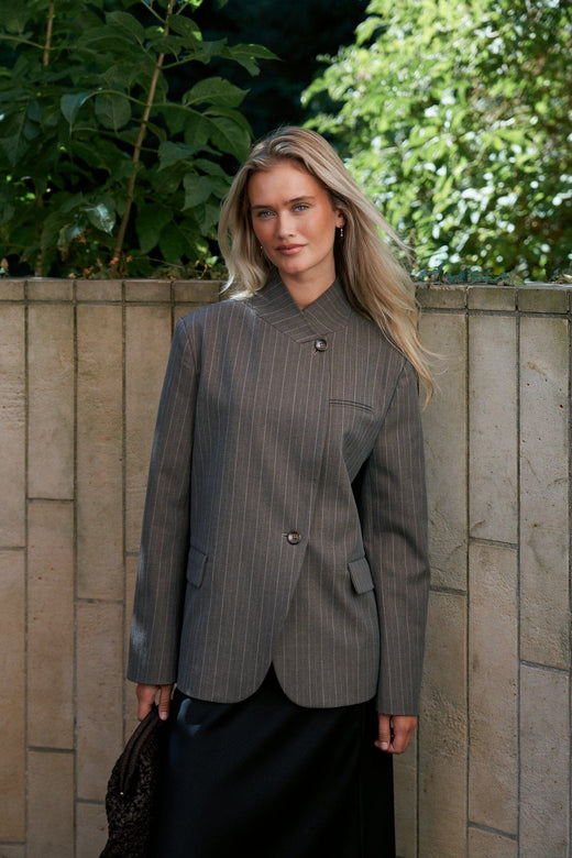 Neo Noir - Nerine Pinstripe Blazer 170127 - 811 - Dark Taupe Blazere 