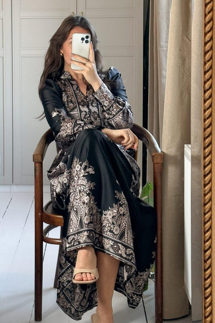 Neo Noir - Nova Paisley Border Dress - Black Kjoler 