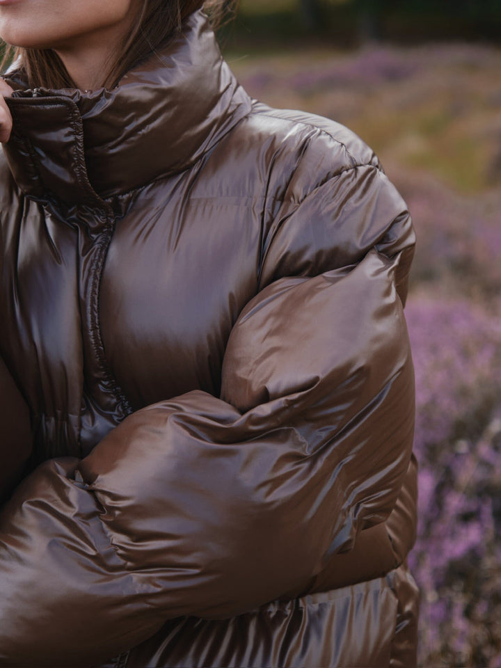 Neo Noir - Rhea Shiny Puffer Jacket 165094 - 676 - Dark Brown Jakker 