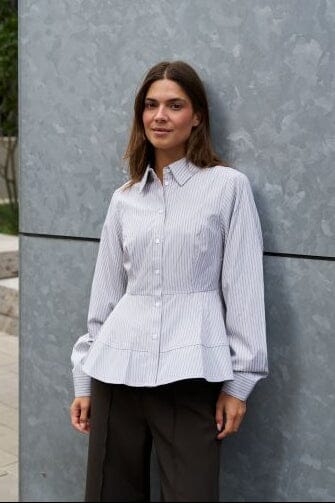 Neo Noir - Samira Stripe Shirt 169891 - 979 - Taupe Stripe Skjorter 