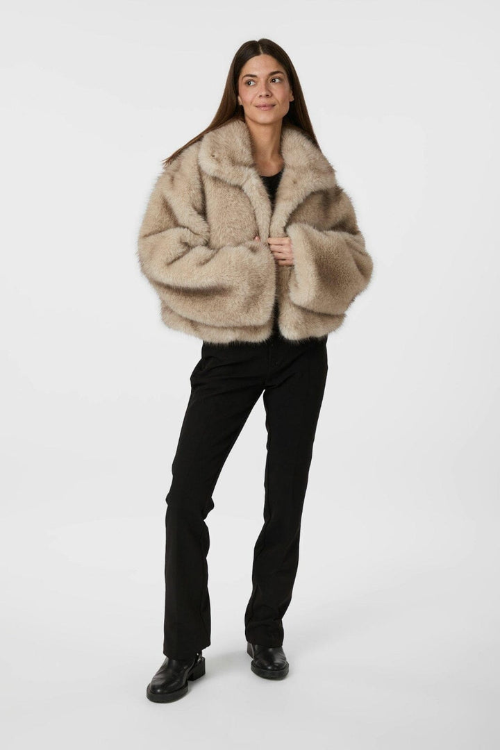 Neo Noir - Steff Faux Fur Jacket 165376 - 123 - Beige