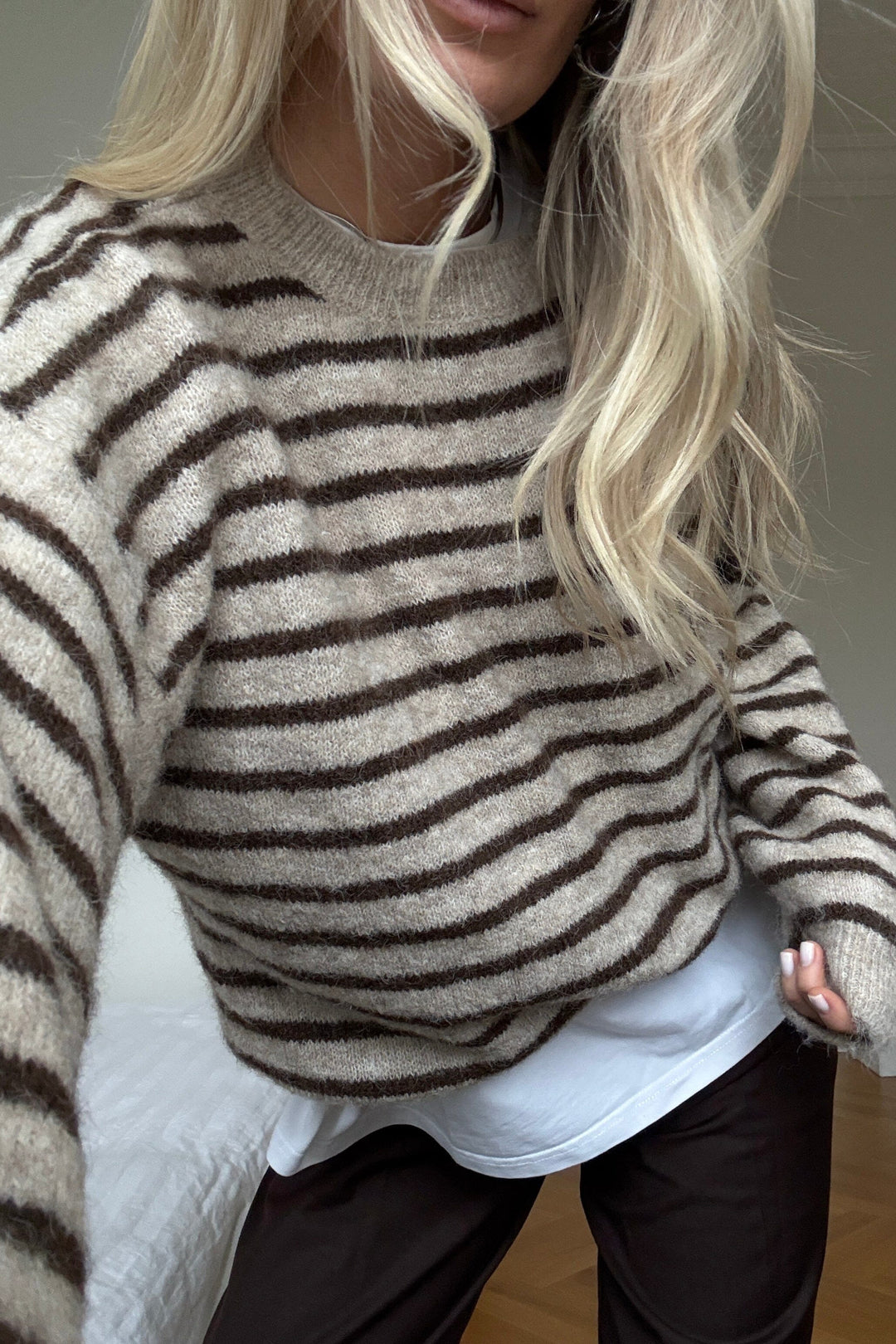 Noella - N-Mafalda Knit 16570001 - 1516 - Brown Sand Stripe Strikbluser 