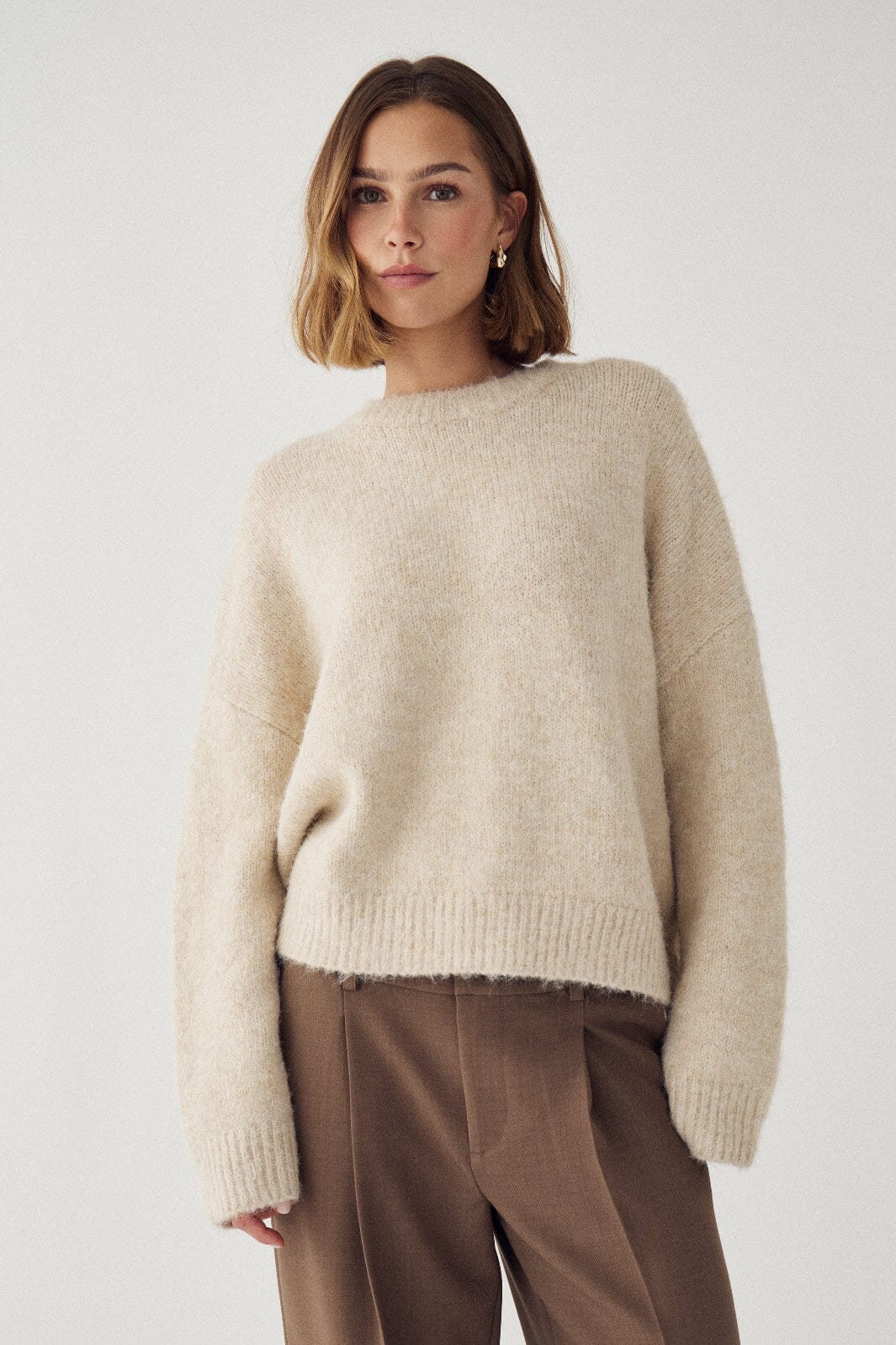 Noella - N-Mavi Knit 16100002 - 023 - Beige Strikbluser 