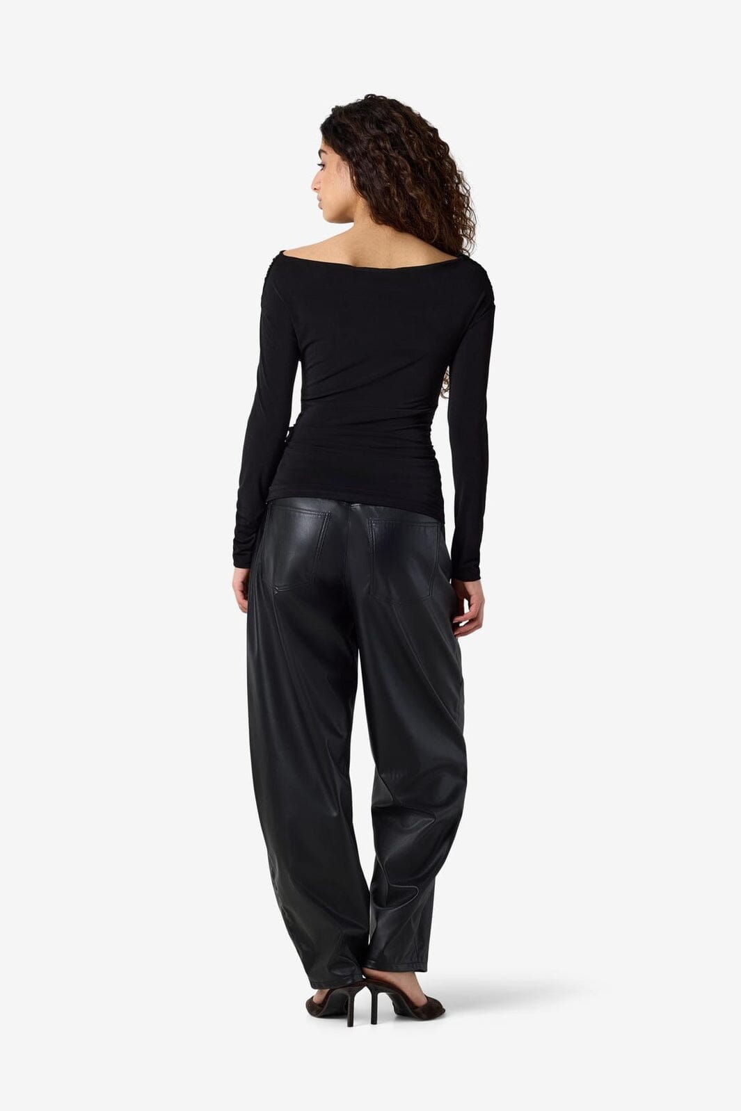 Noisy May - Nmbella Tulla L/S Draped Top - 5129667 Black