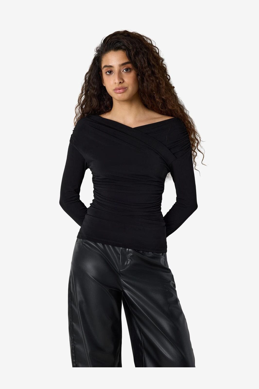 Noisy May - Nmbella Tulla L/S Draped Top - 5129667 Black