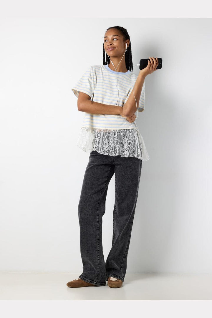 Noisy May - Nmember Ss Stripe Lace Top - 5191155 Birch Cashmere Blue