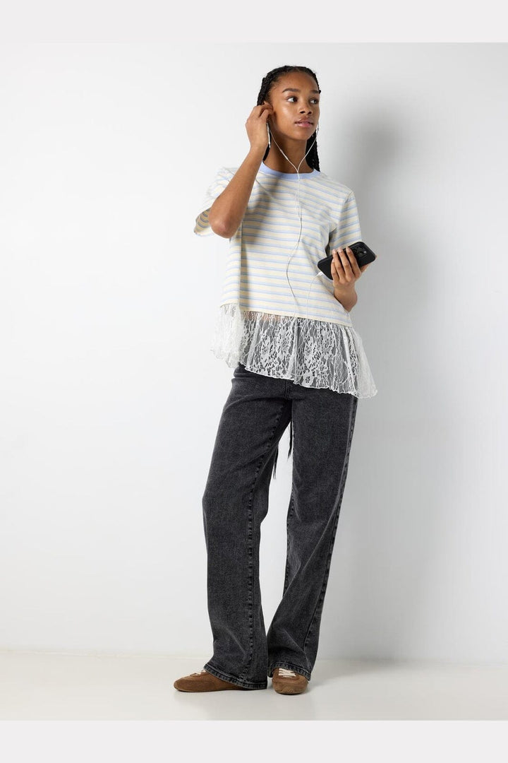 Noisy May - Nmember Ss Stripe Lace Top - 5191155 Birch Cashmere Blue