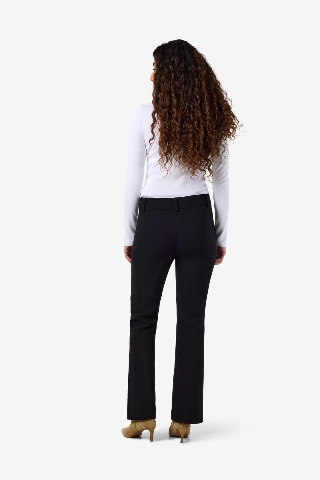 Noisy May - Nmwayne Kickflare Pant - 5231133 Black