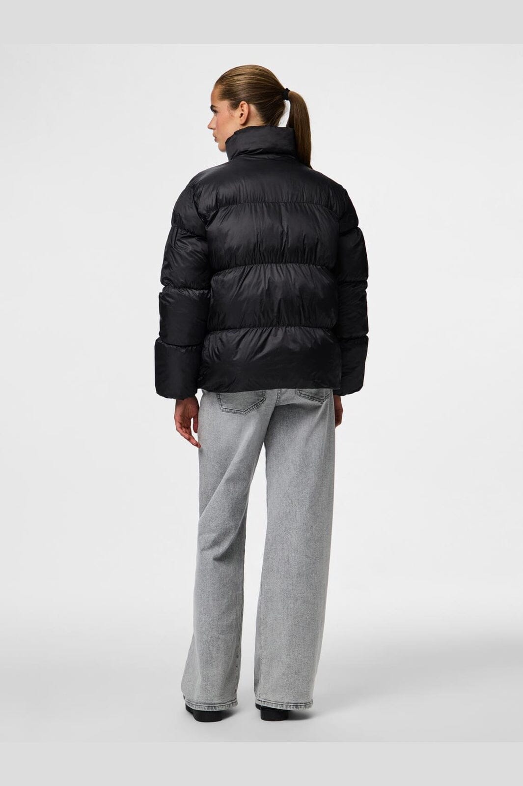 Pieces - Pcmilla Shiny Puffer Jacket - 4942996 Black