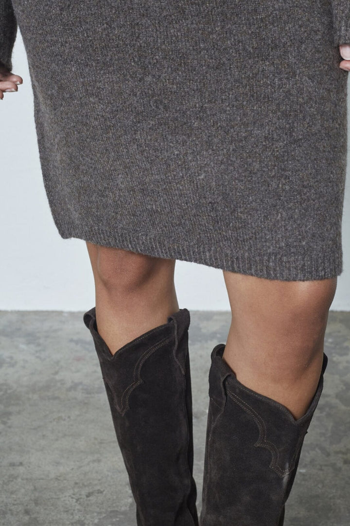 Sisters Point - Luca-Sk 19077 - 201 - Brown Mel.