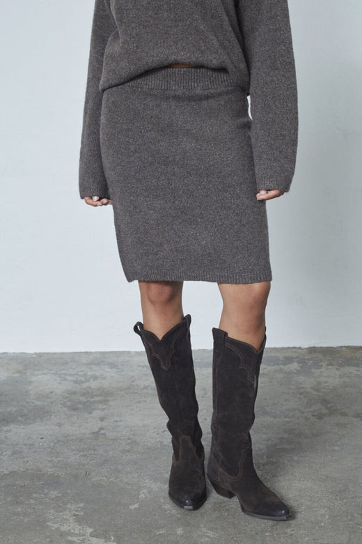 Sisters Point - Luca-Sk 19077 - 201 - Brown Mel.